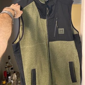 Mens UA Under Armour Green Fleece Vest XL